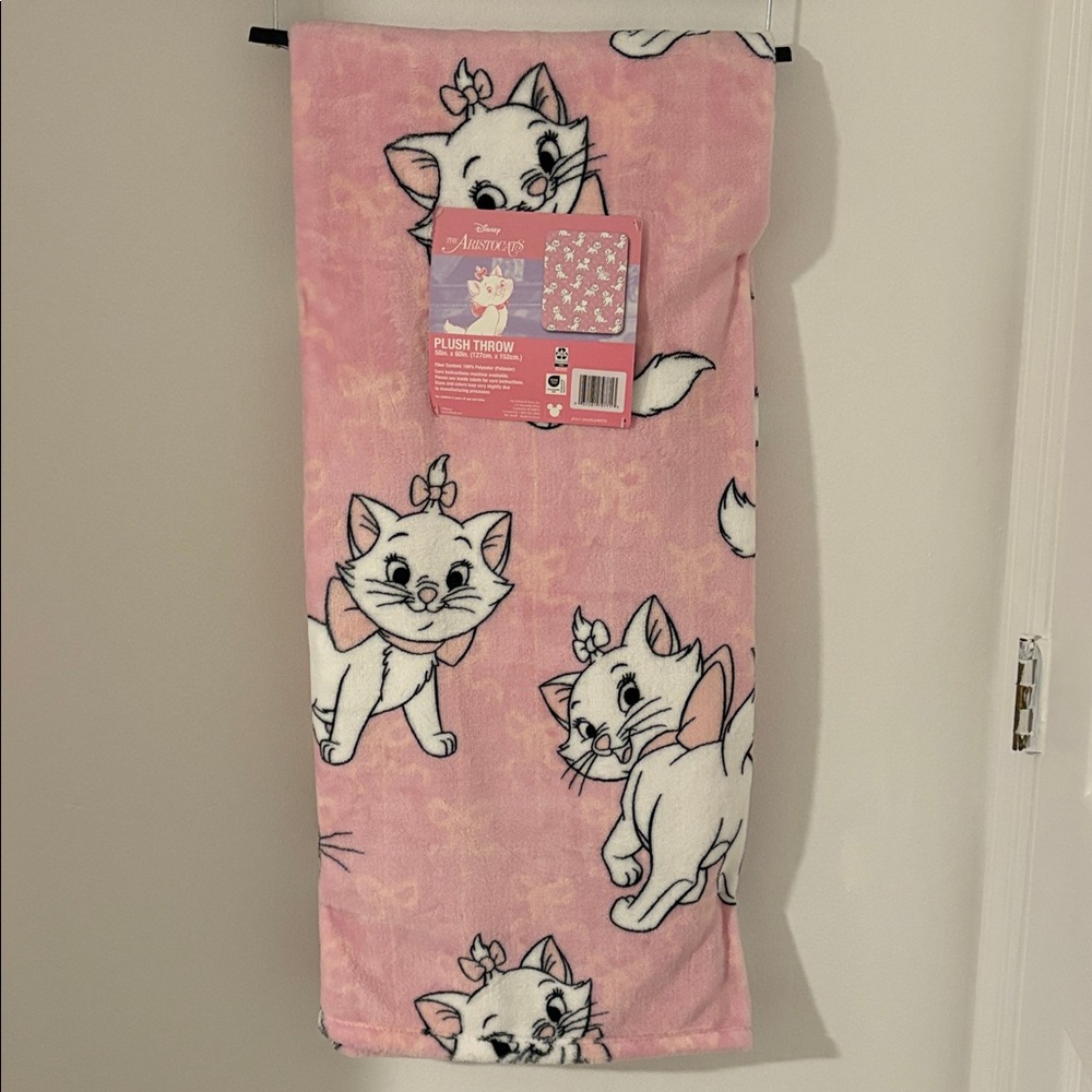 Disney Aristocats Marie Pink Fleece Blanket 50 X 60 inches - Picture 3 of 3